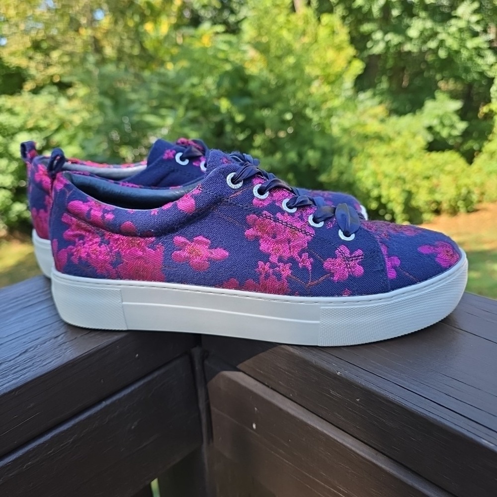 J/Slides Assure Platform Sneaker- Size 9 Floral Skate Y2K‎ 90's Style